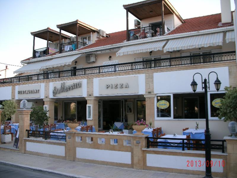 Montes Apartments & Studios Alykanas  Bagian luar foto