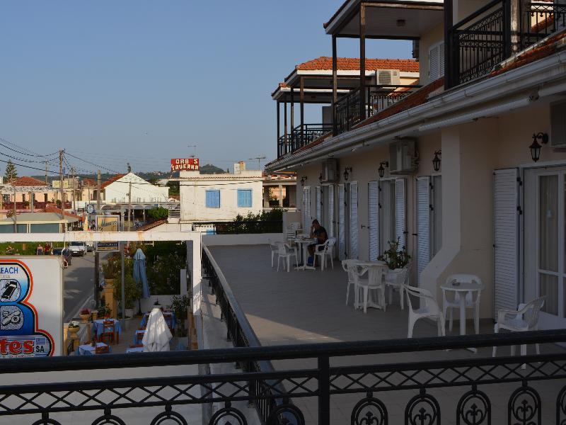 Montes Apartments & Studios Alykanas  Bagian luar foto