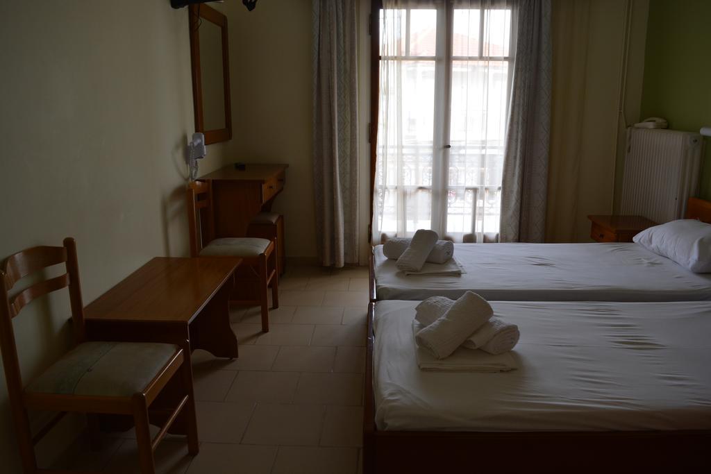 Montes Apartments & Studios Alykanas  Bagian luar foto